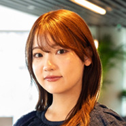 永井 里穂 氏