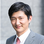 角 亮佐