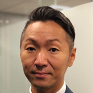 八坂 健史
