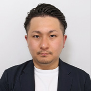 上林　慎介 氏