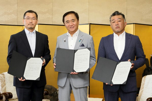 CEO: Yutaka Ishiguro, Governor: Yuji Kuroiwa, Hiroyuki Uchimura